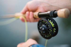 Activité en plein air: pêche à la mouche